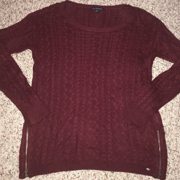 American Eagle Outfitters Sweaters - Maroon American eagle sweater